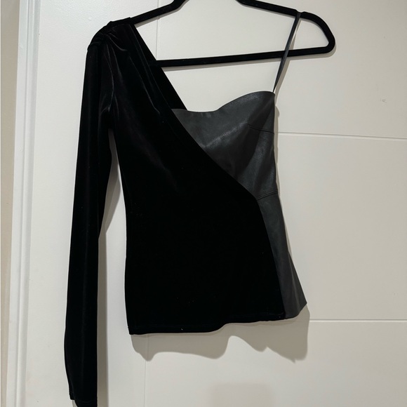 used black top, good condition!! - Picture 1 of 4